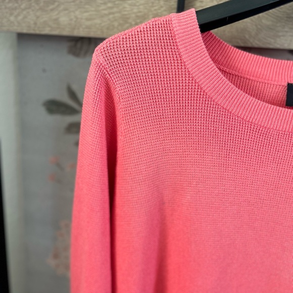 Cyrus Vibrant Peachy Knit Sweater - Picture 3 of 9